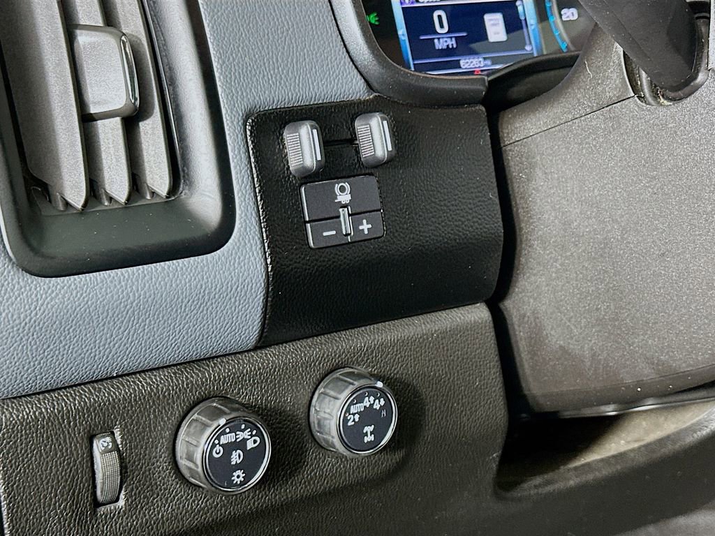 Used 2018 Chevrolet Colorado Z71 w/ Centennial Edition image 11