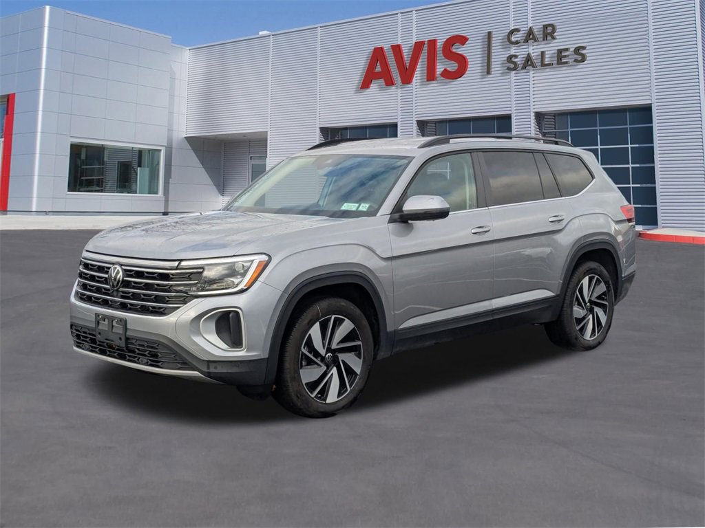 Used 2025 Volkswagen Atlas SE image 1