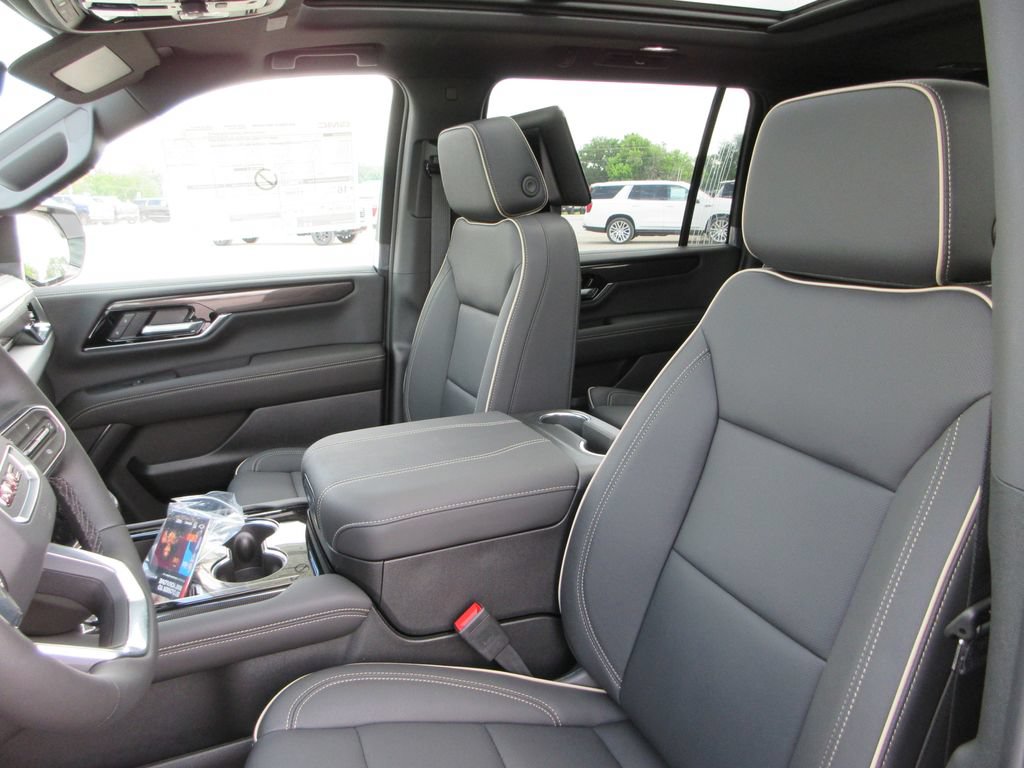 New 2026 GMC Yukon XL Elevation w/ Elevation Premium Package AWD/4WD image 11