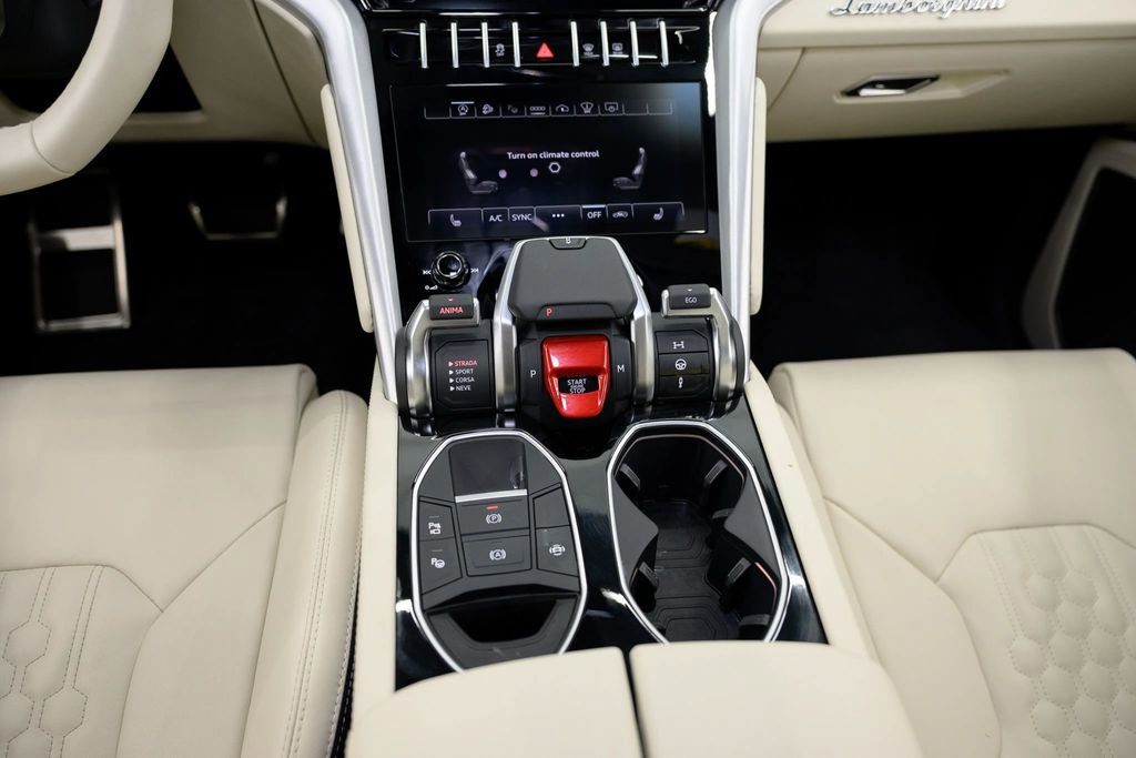 Used 2024 Lamborghini Urus S AWD/4WD image 46