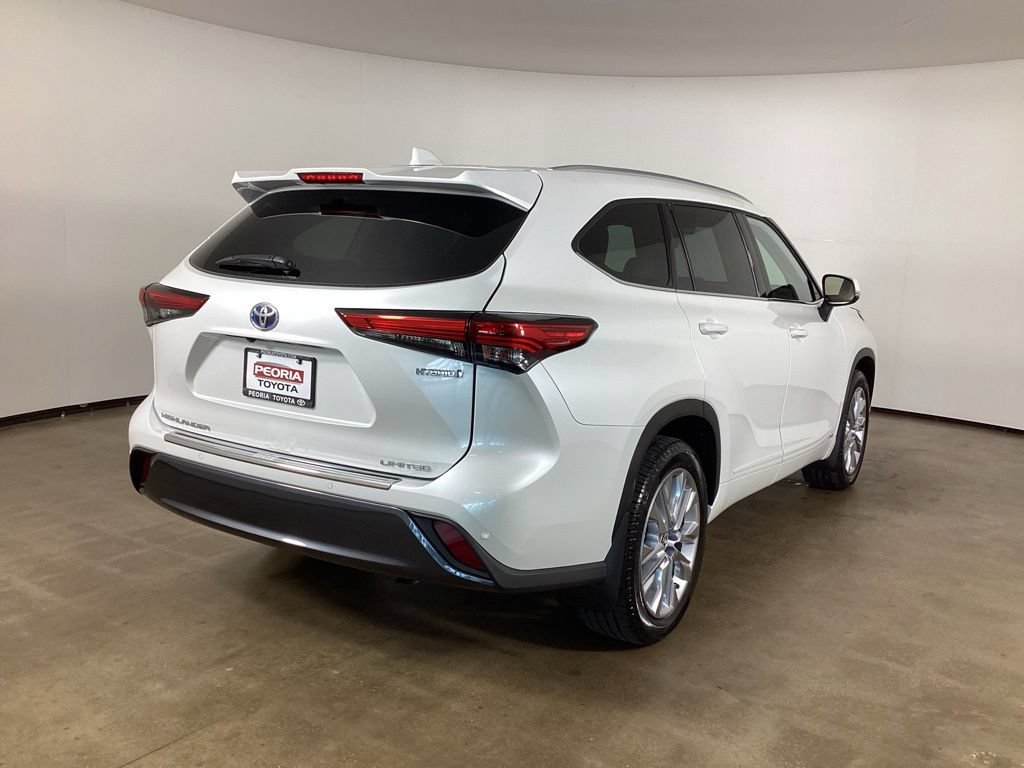 Used 2022 Toyota Highlander Limited AWD/4WD image 5