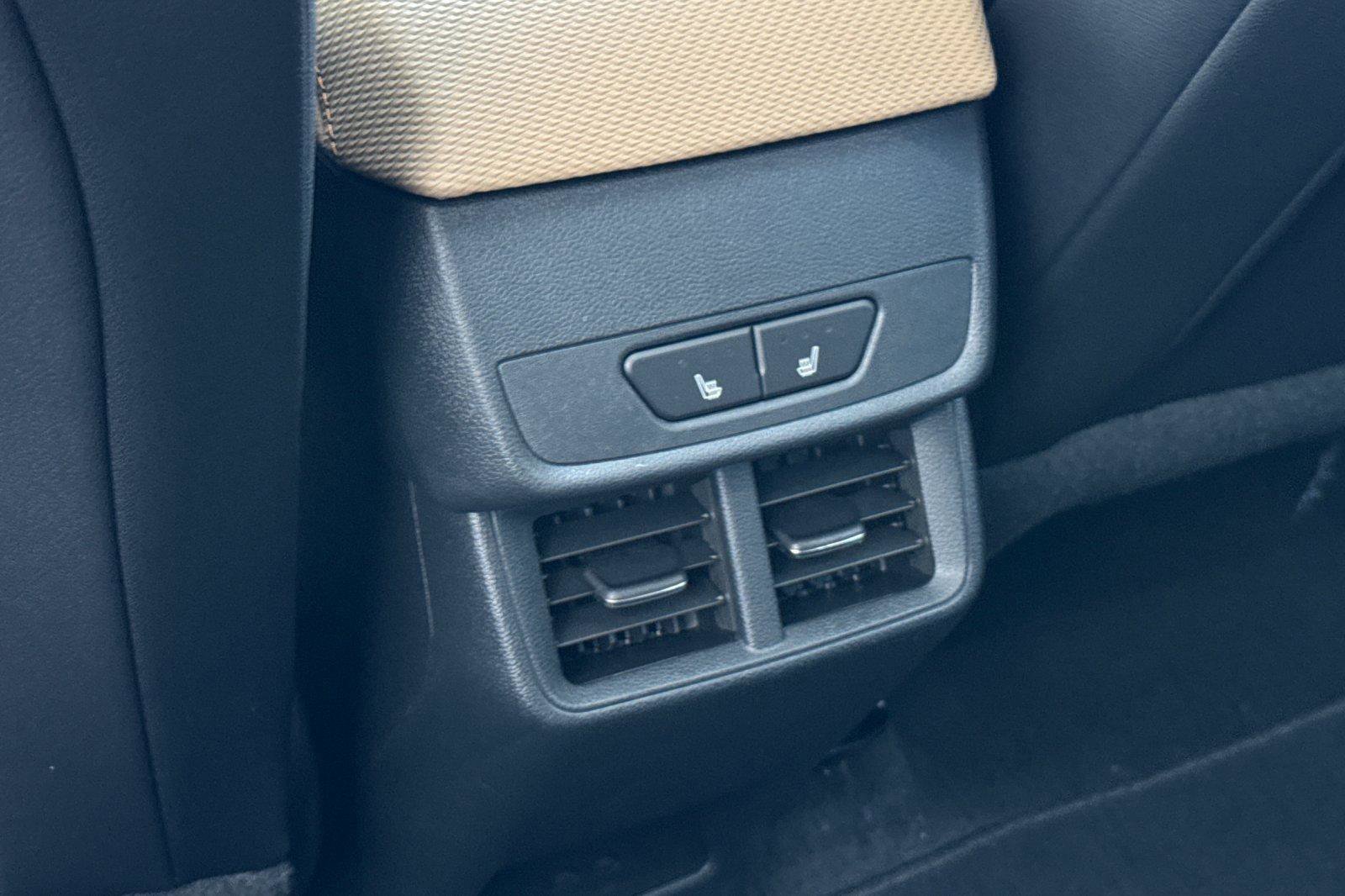 New 2026 Chevrolet Equinox ACTIV w/ Convenience Package III image 16