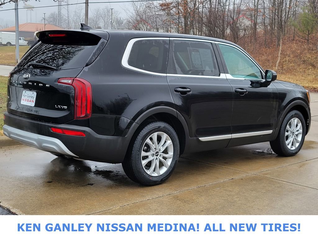 Used 2021 Kia Telluride LX image 3