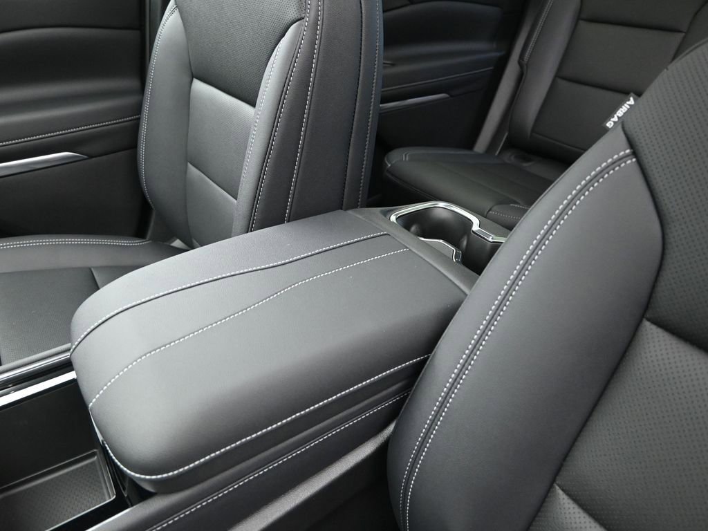 New 2026 Chevrolet Traverse LT w/ Sun and Wheel Package FWD image 14