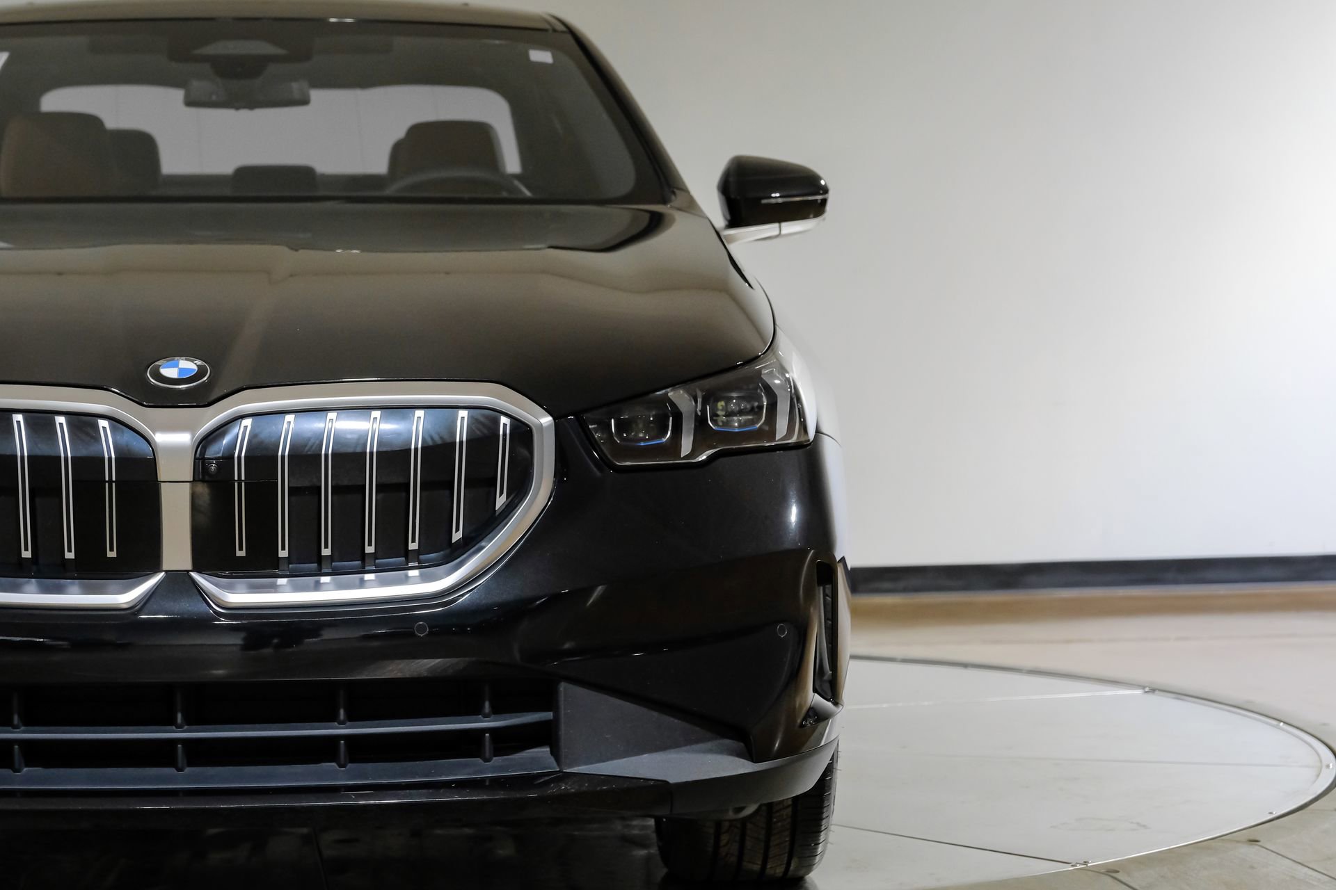 Used 2024 BMW 530i image 50