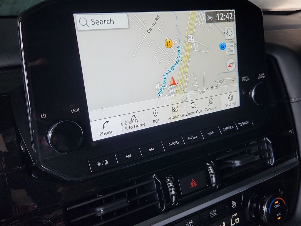 Certified 2025 Nissan Pathfinder SL image 21