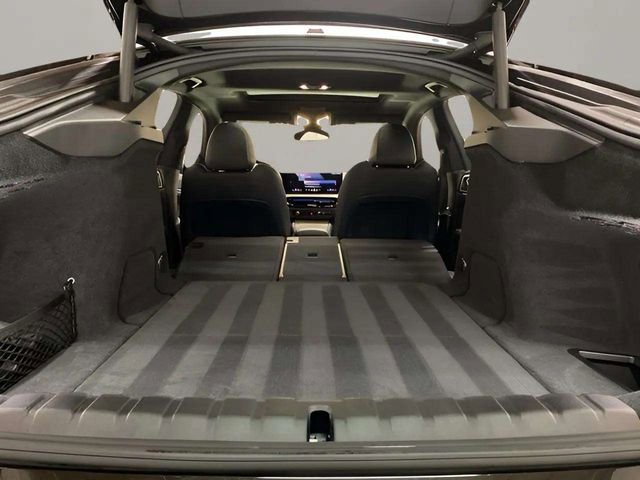 Used 2025 BMW i4 xDrive40i w/ Parking Assistance Package image 87