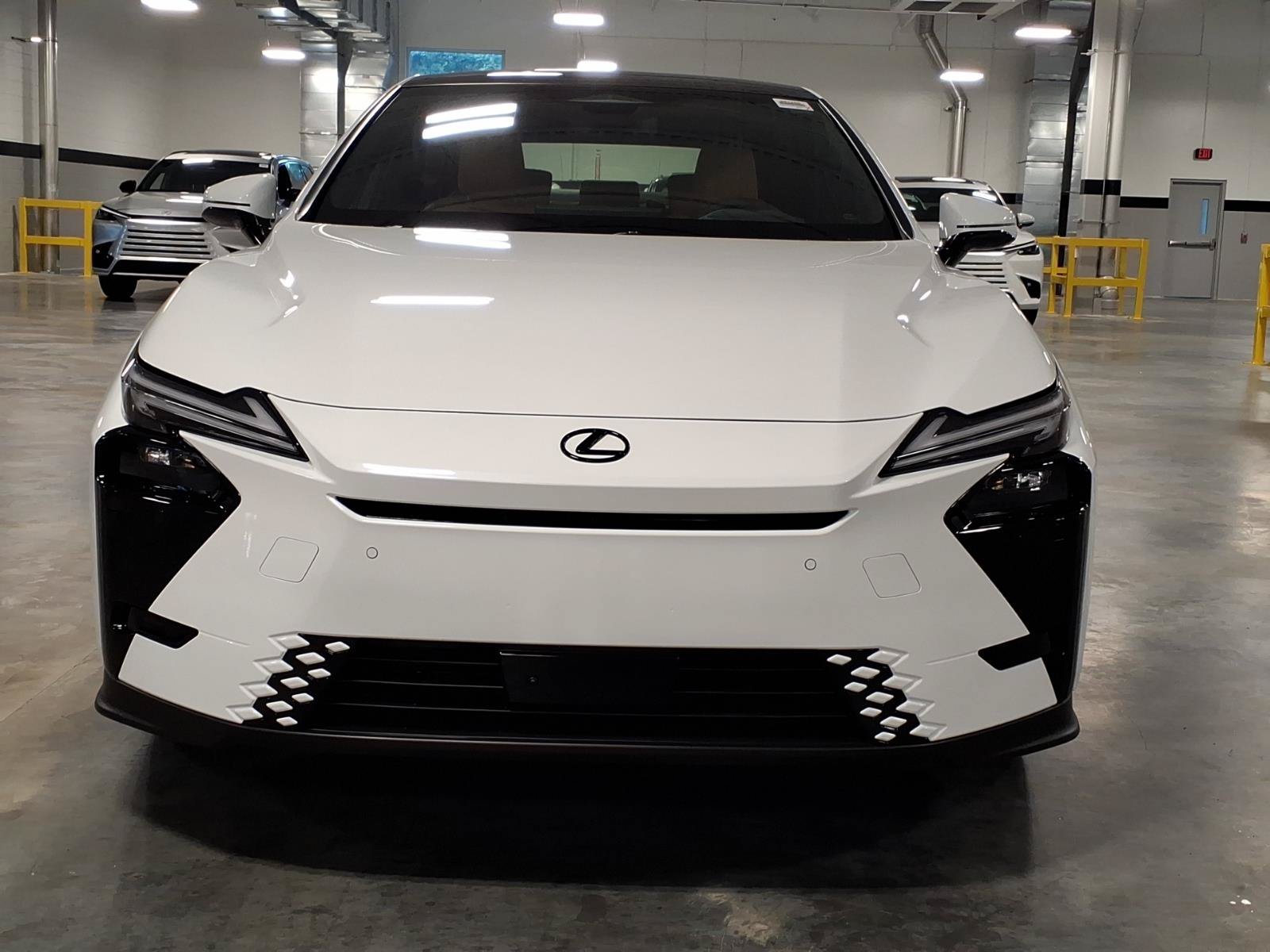 New 2026 Lexus ES 350h AWD w/ Cold Area Package image 2