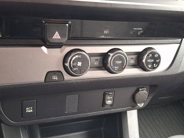 Used 2018 Toyota Tacoma SR w/ SR Convenience Package image 16