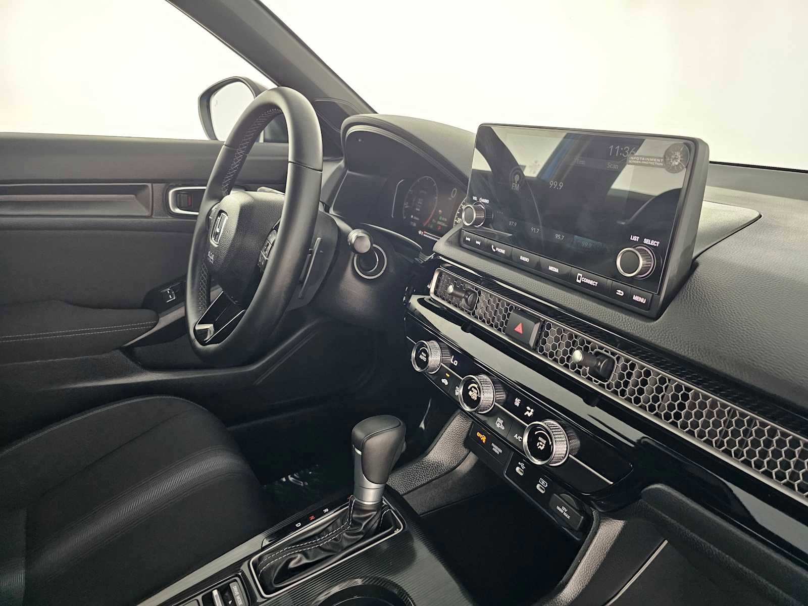 Used 2025 Honda Civic Sport image 11