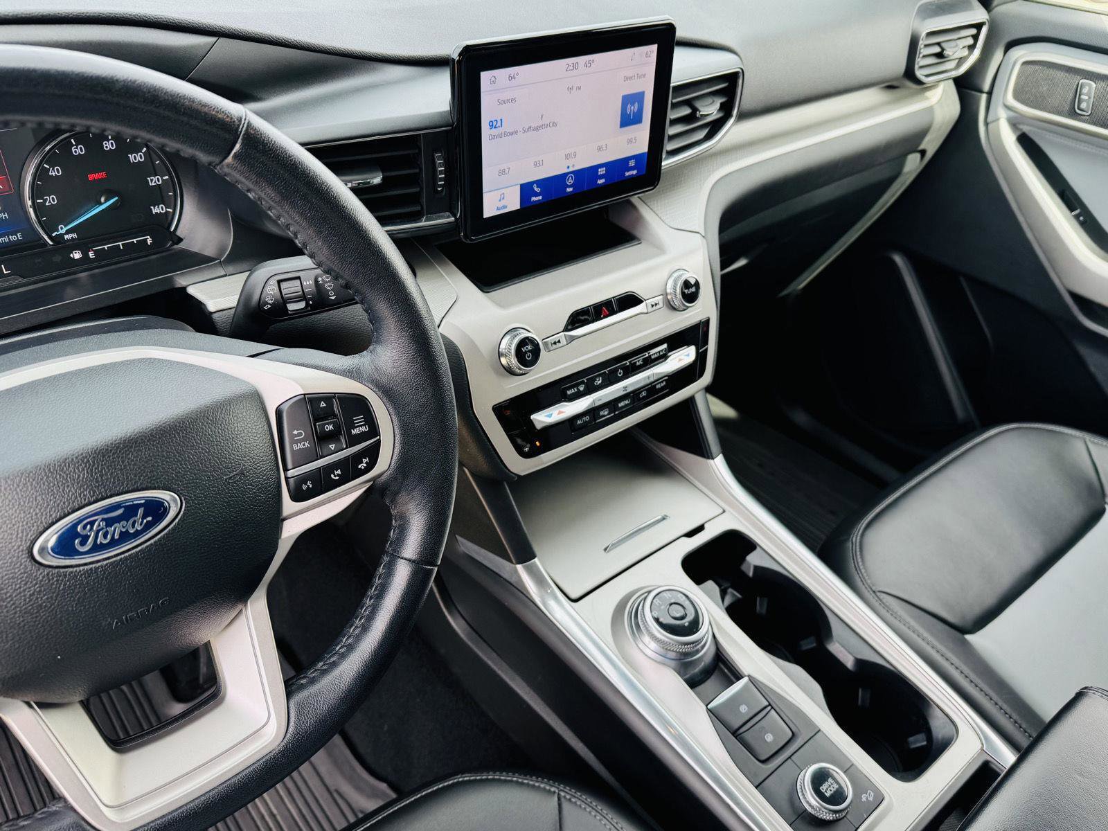 Used 2023 Ford Explorer XLT w/ Equipment Group 202A AWD/4WD image 16