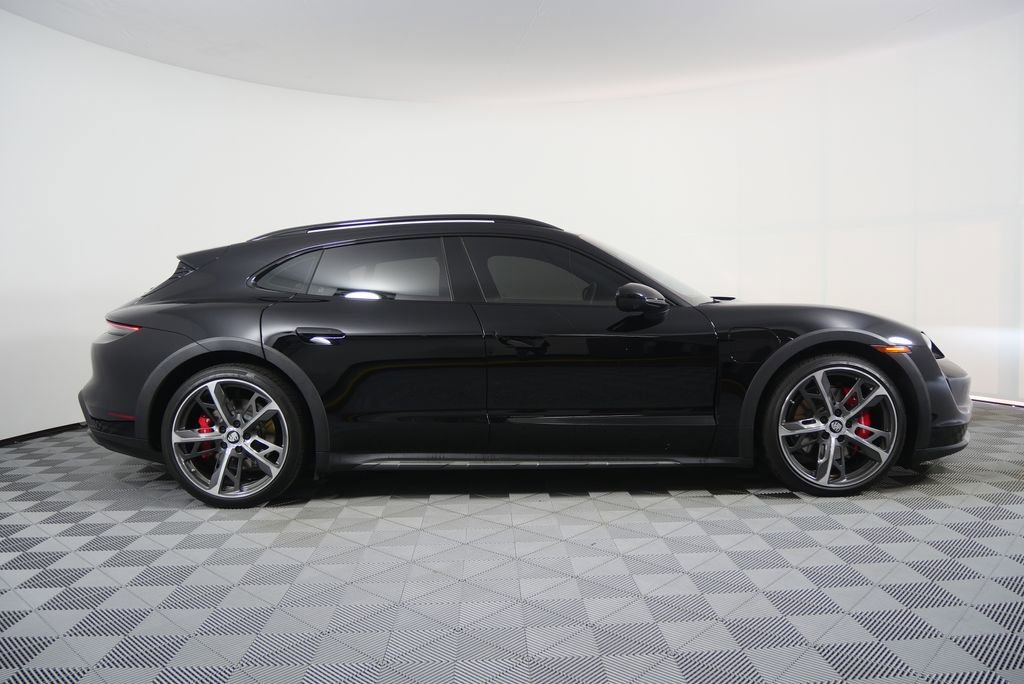 Used 2024 Porsche Taycan 4S AWD/4WD image 3