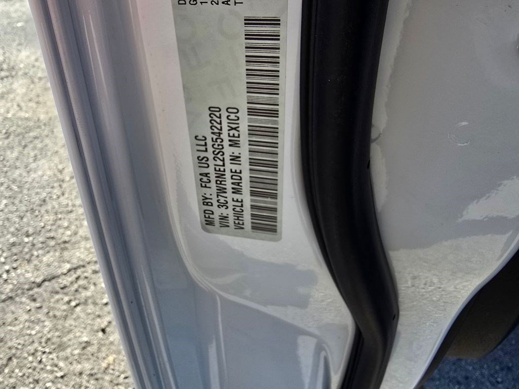 New 2025 RAM 5500 Tradesman AWD/4WD image 17