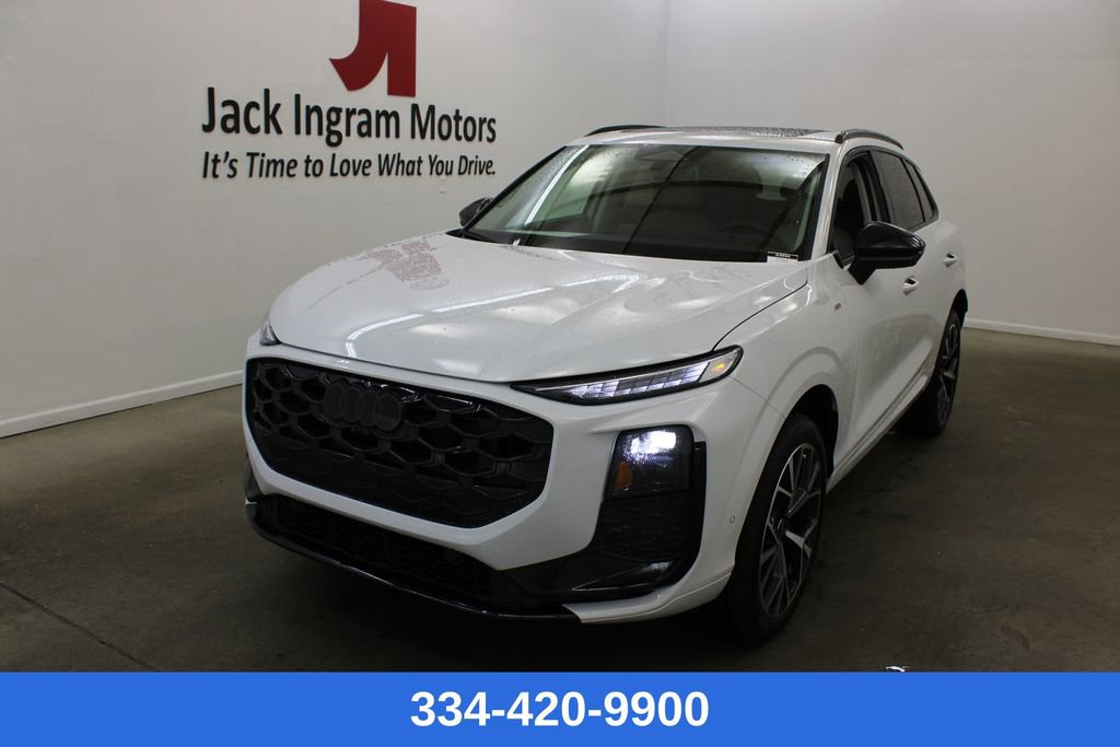 New 2026 Audi Q3 quattro 2.0T