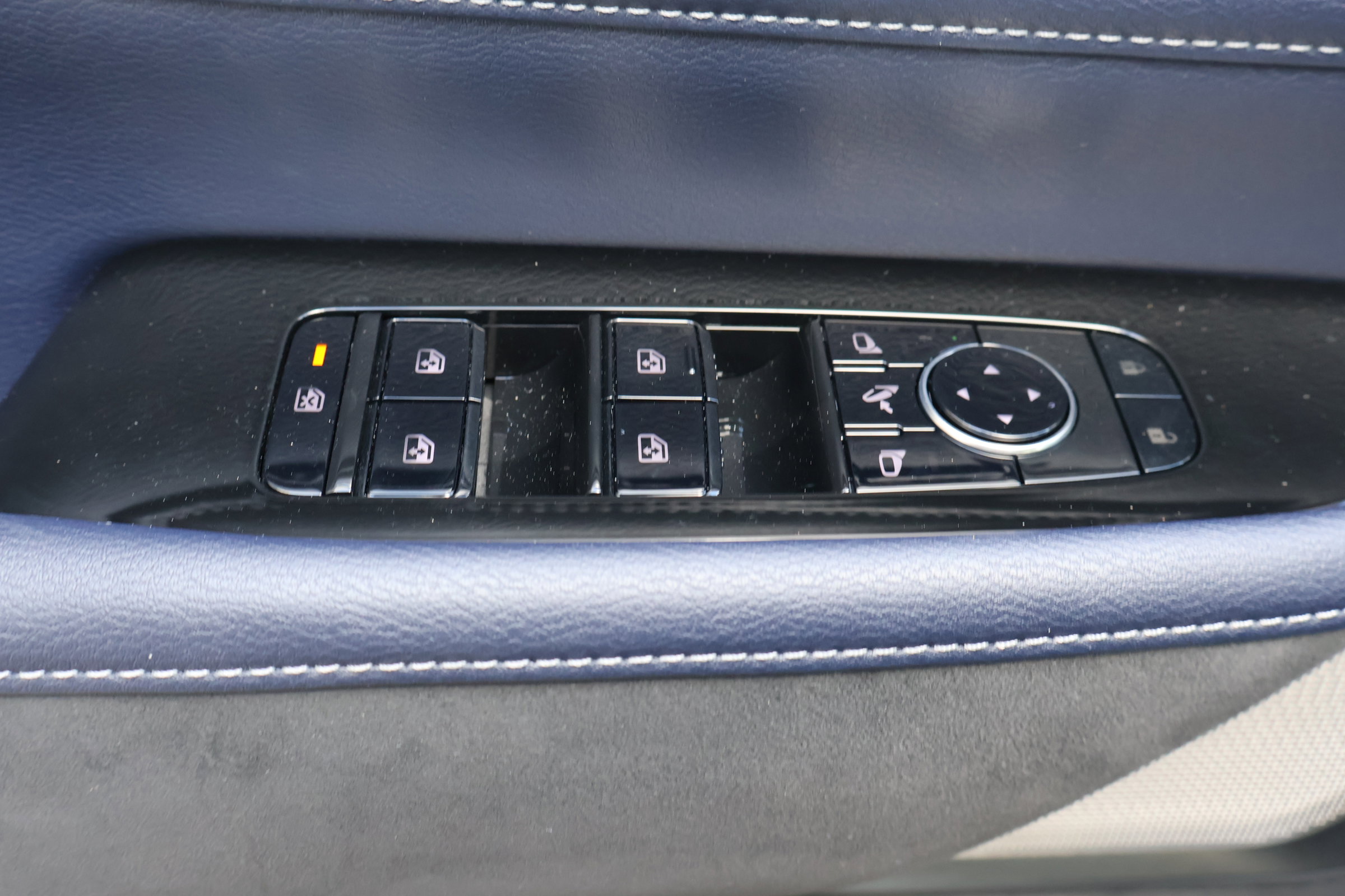 New 2026 INFINITI QX80 4WD image 12