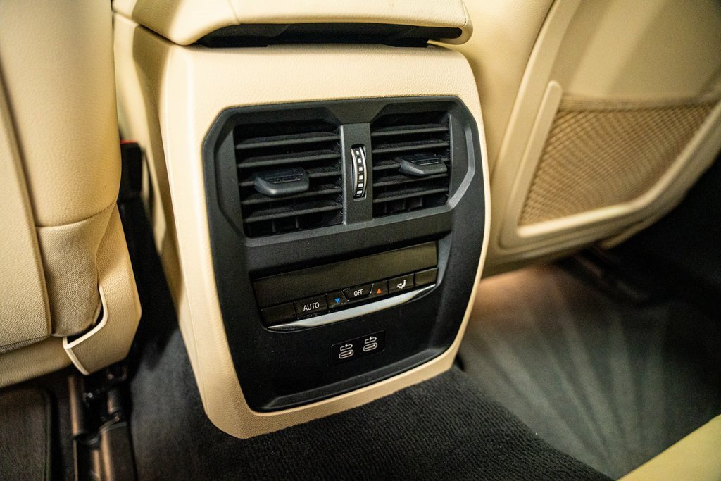 Used 2022 BMW i4 eDrive40 image 55