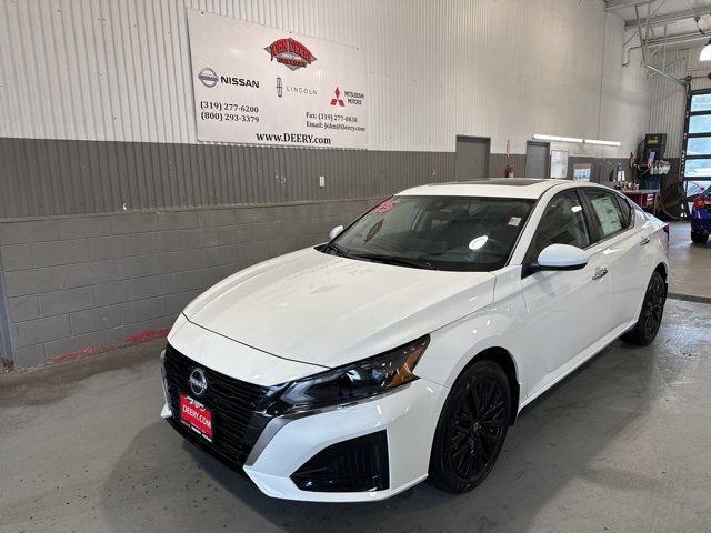 New 2025 Nissan Altima 2.5 SV w/ SV Special Edition Package image 3