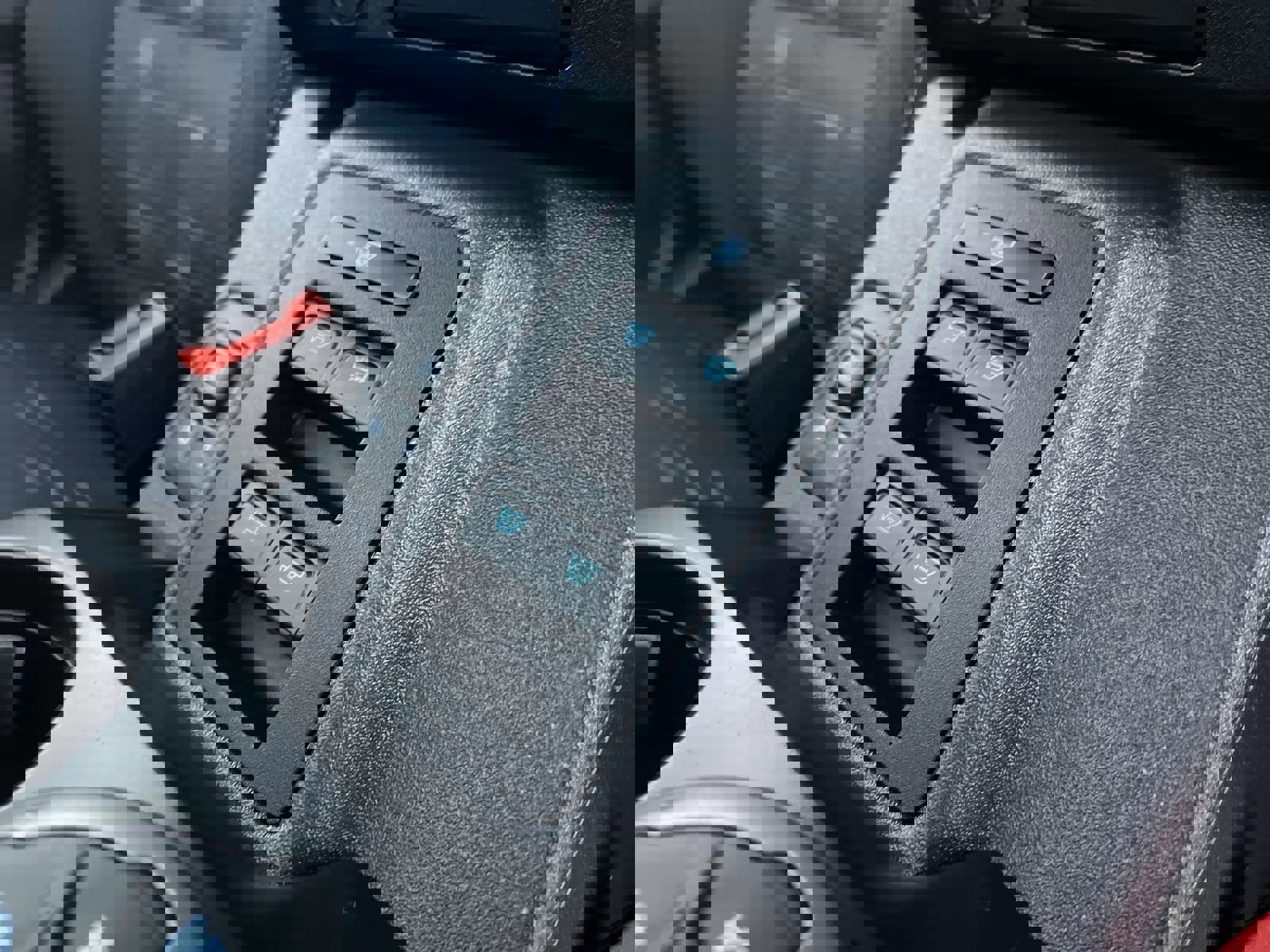 Used 2025 Ford Bronco Heritage Edition image 13