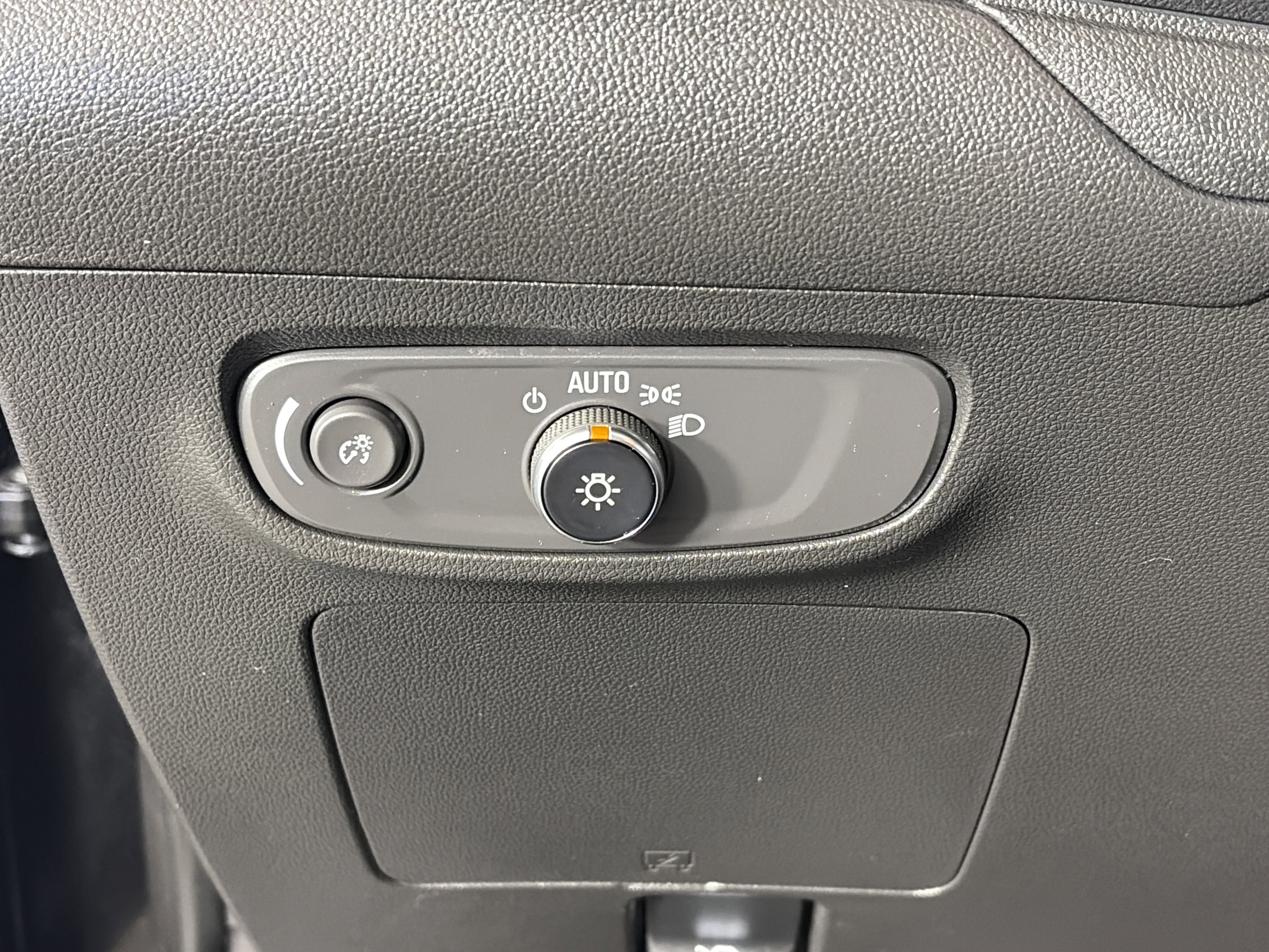 Used 2024 Buick Encore GX Preferred image 25