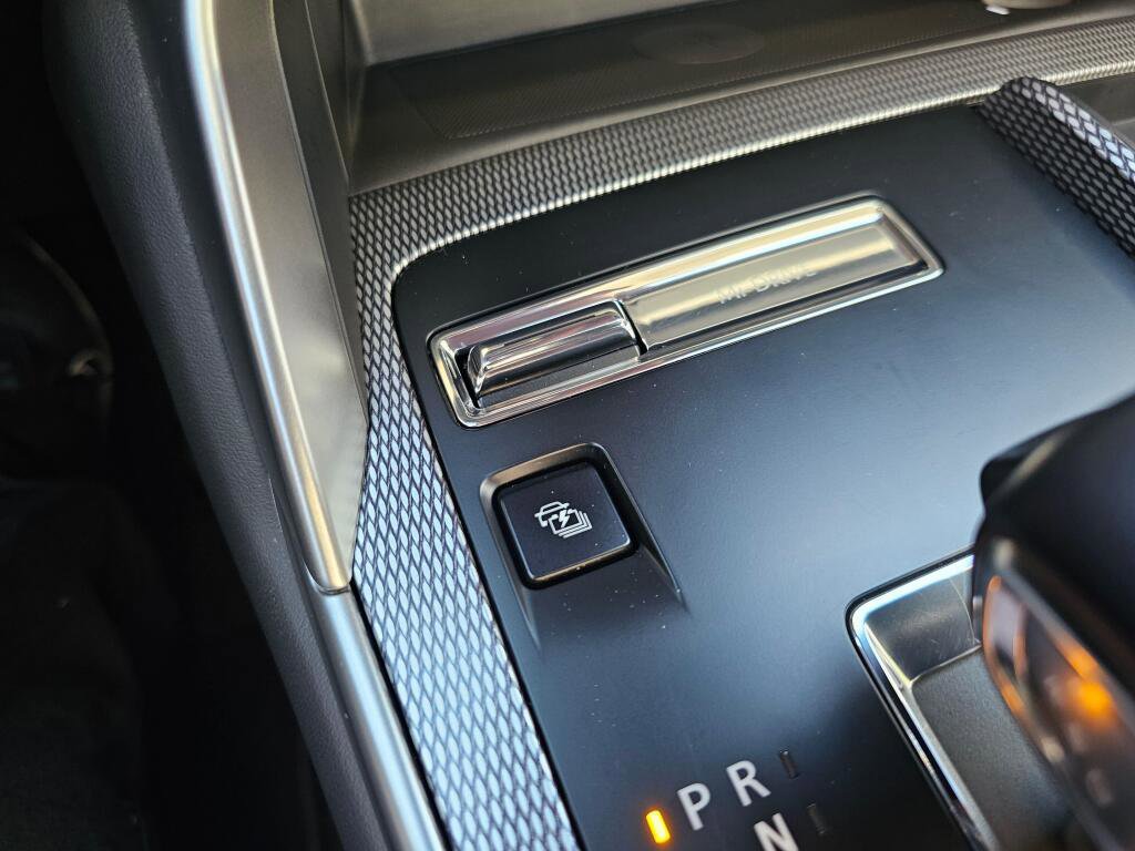 Certified 2024 MAZDA CX-90 Plug-In Hybrid w/ Premium Pkg image 40