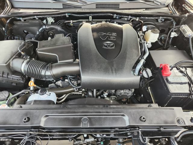 Used 2023 Toyota Tacoma SR5 RWD image 31