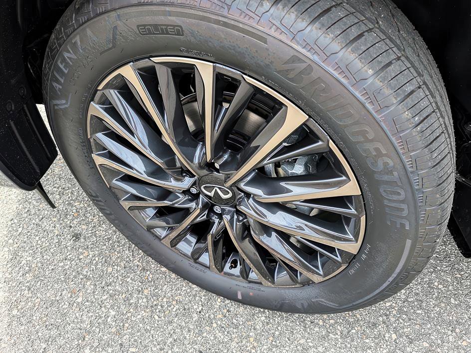 New 2026 INFINITI QX80 Autograph image 8
