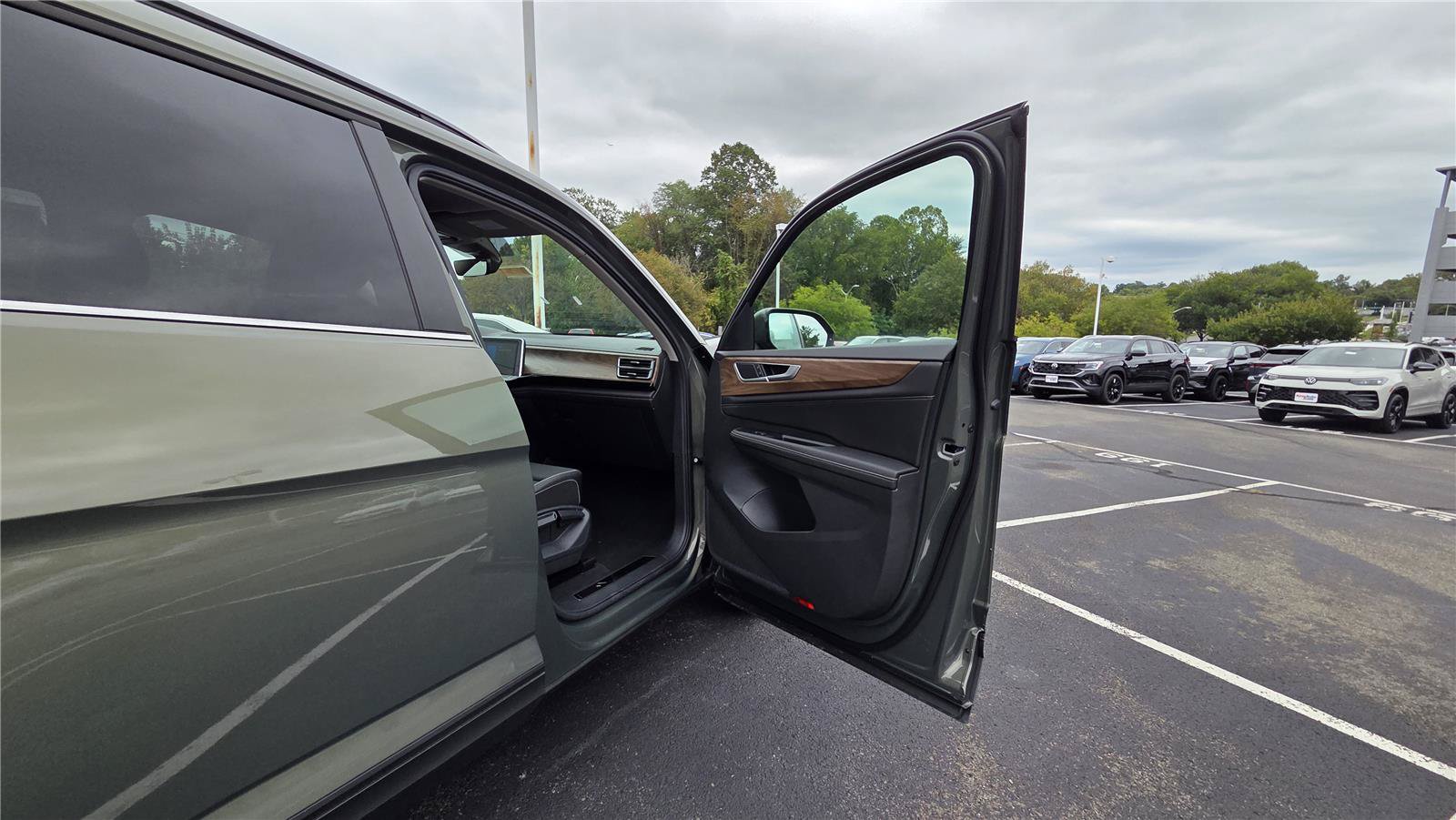 New 2026 Volkswagen Atlas SE AWD/4WD image 28