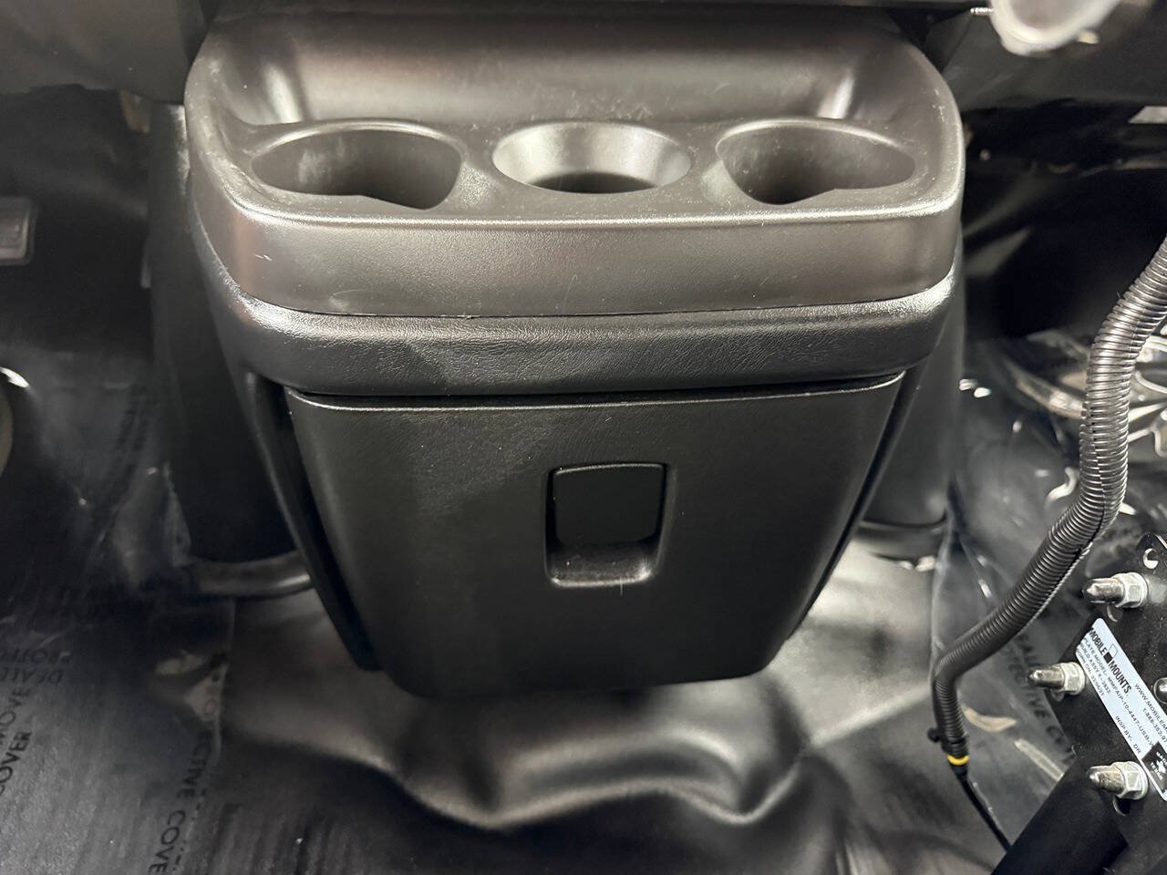 Used 2021 Chevrolet Express 2500 RWD image 33