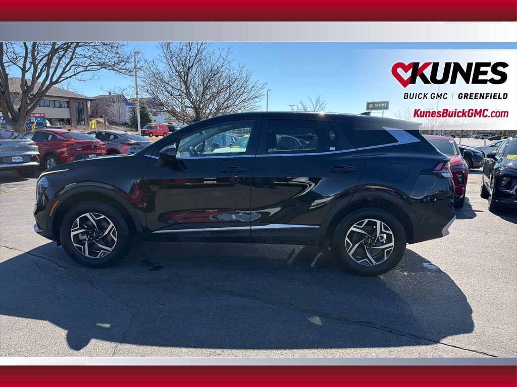 Used 2025 Kia Sportage LX image 10