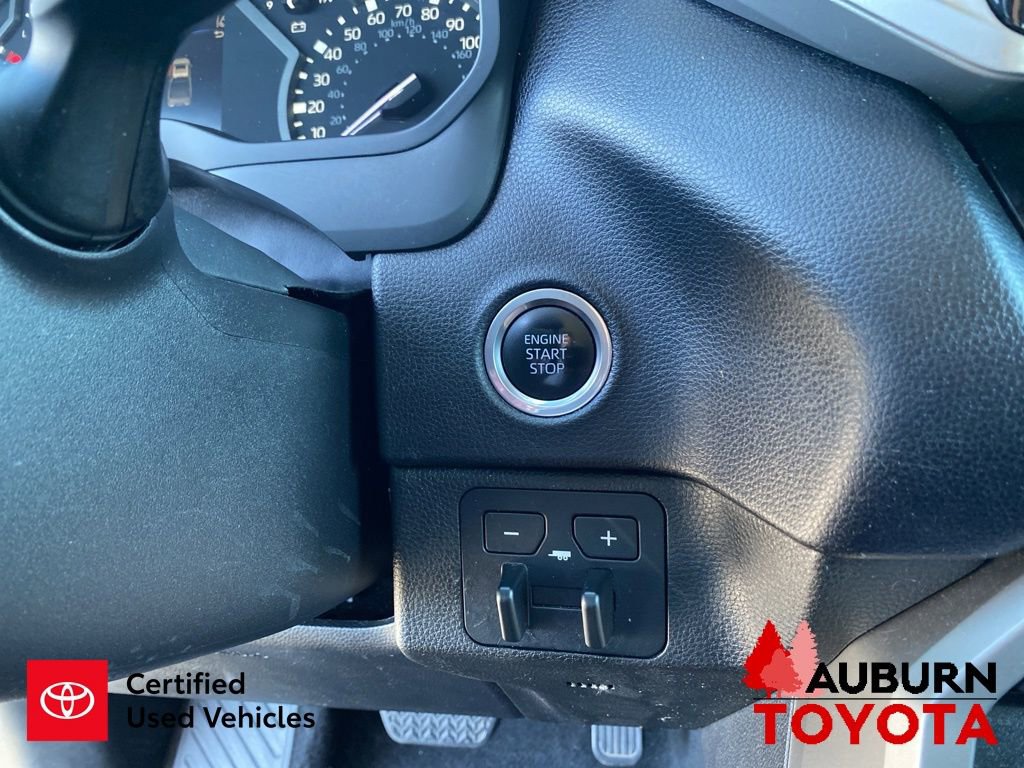 Used 2022 Toyota Tundra SR5 w/ SR5 Convenience Package AWD/4WD image 38