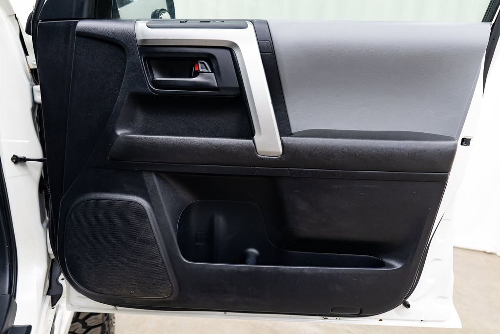 Used 2010 Toyota 4Runner SR5 image 27