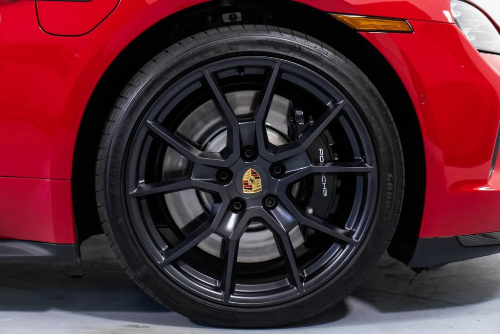 Used 2025 Porsche Taycan GTS AWD/4WD image 57