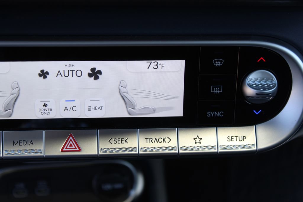 Used 2023 Genesis GV60 Performance image 29