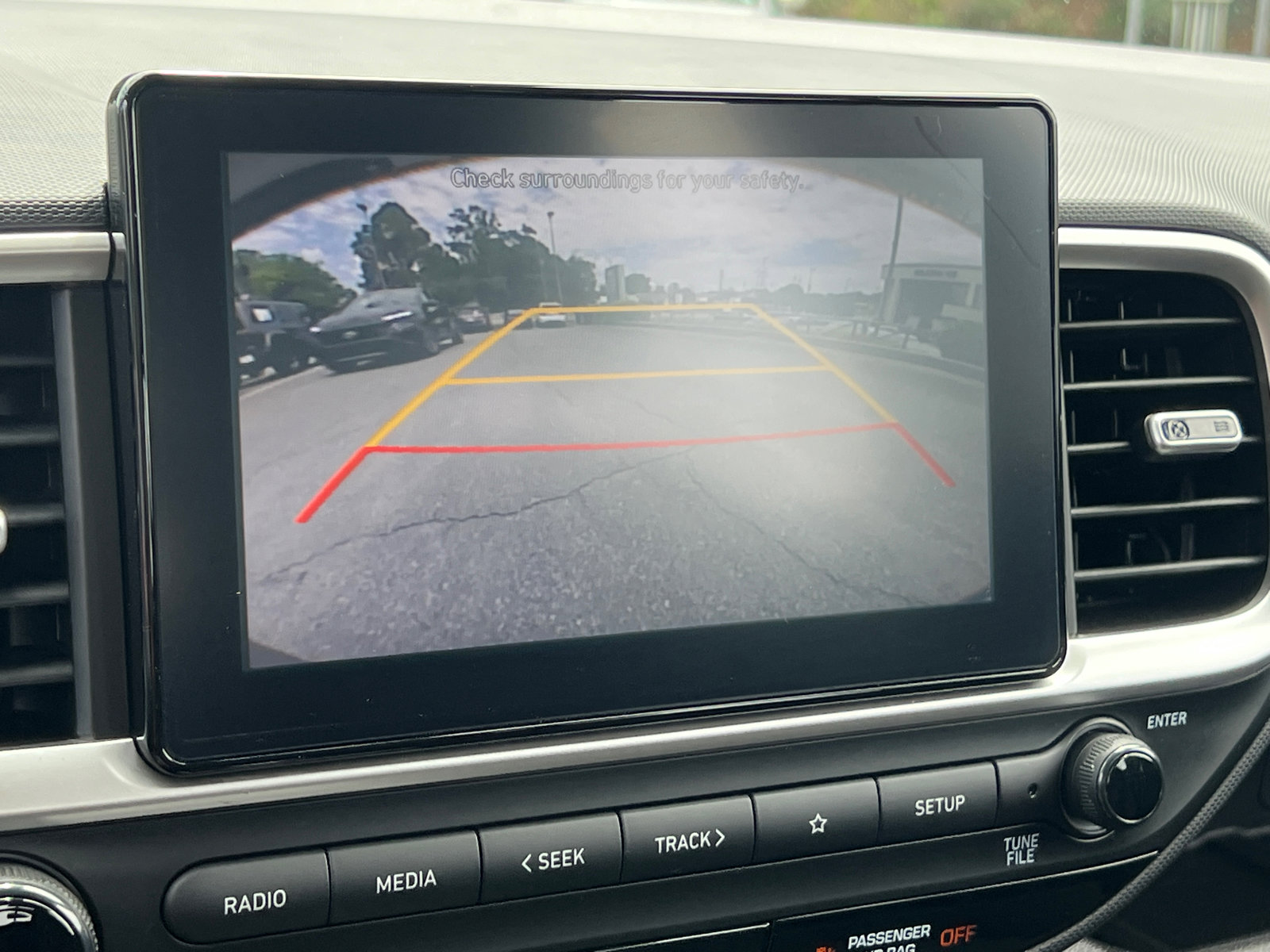 Certified 2022 Hyundai Venue SE FWD image 29