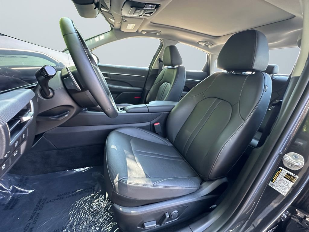Used 2024 Hyundai Sonata Limited FWD image 9