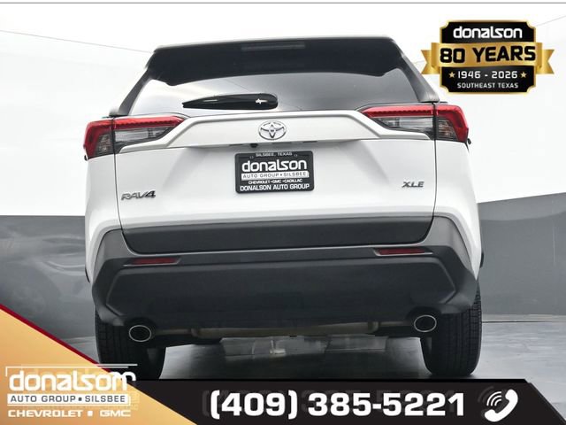 Used 2020 Toyota RAV4 XLE w/ Convenience Package image 16