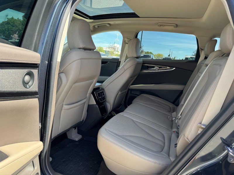 Certified 2023 Lincoln Nautilus Reserve w/ Luxury Package AWD/4WD image 12