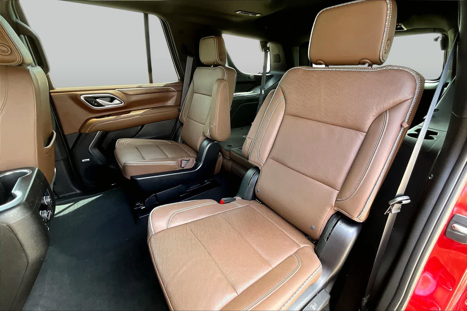 Used 2023 Chevrolet Tahoe High Country w/ LPO, Illumination Package RWD image 21