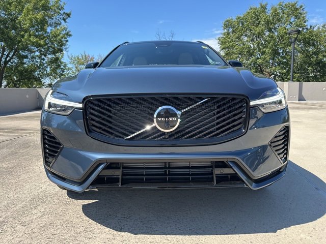 New 2026 Volvo XC60 T8 Plus w/ Protection Package Premier image 2