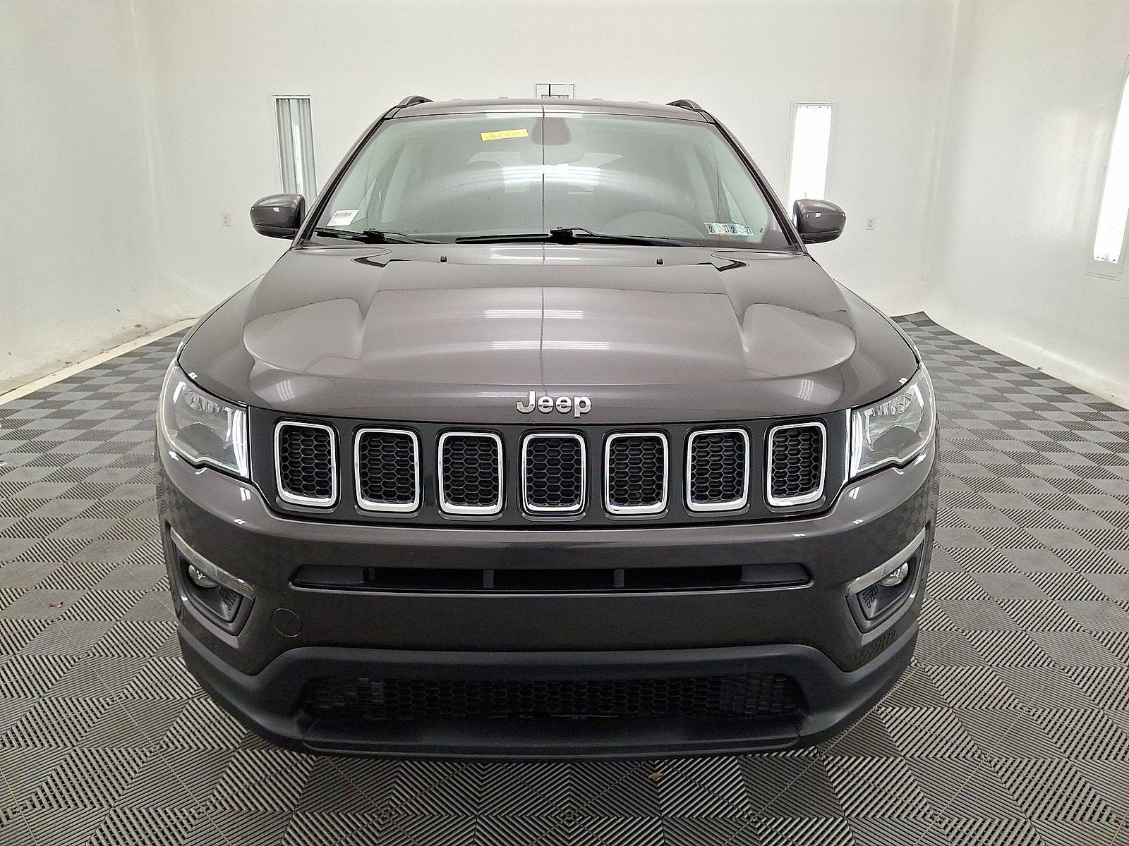 Used 2020 Jeep Compass Latitude w/ Cold Weather Group image 28