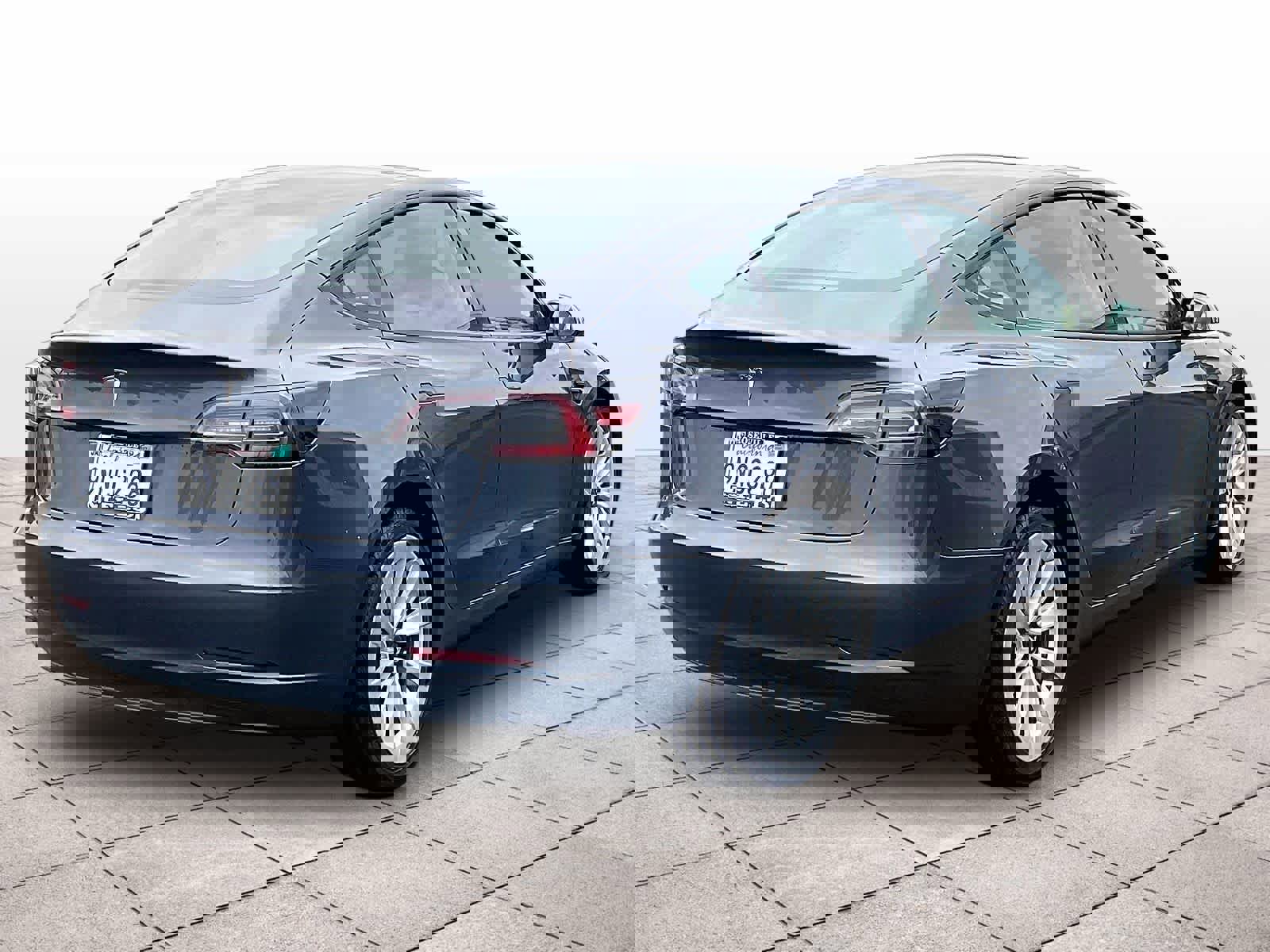 Used 2023 Tesla Model 3 Standard Range image 12