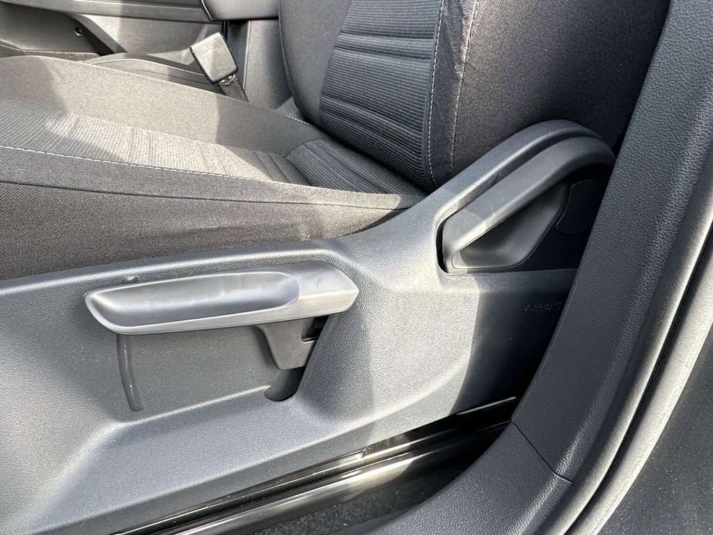 Used 2022 Volkswagen Tiguan S image 20