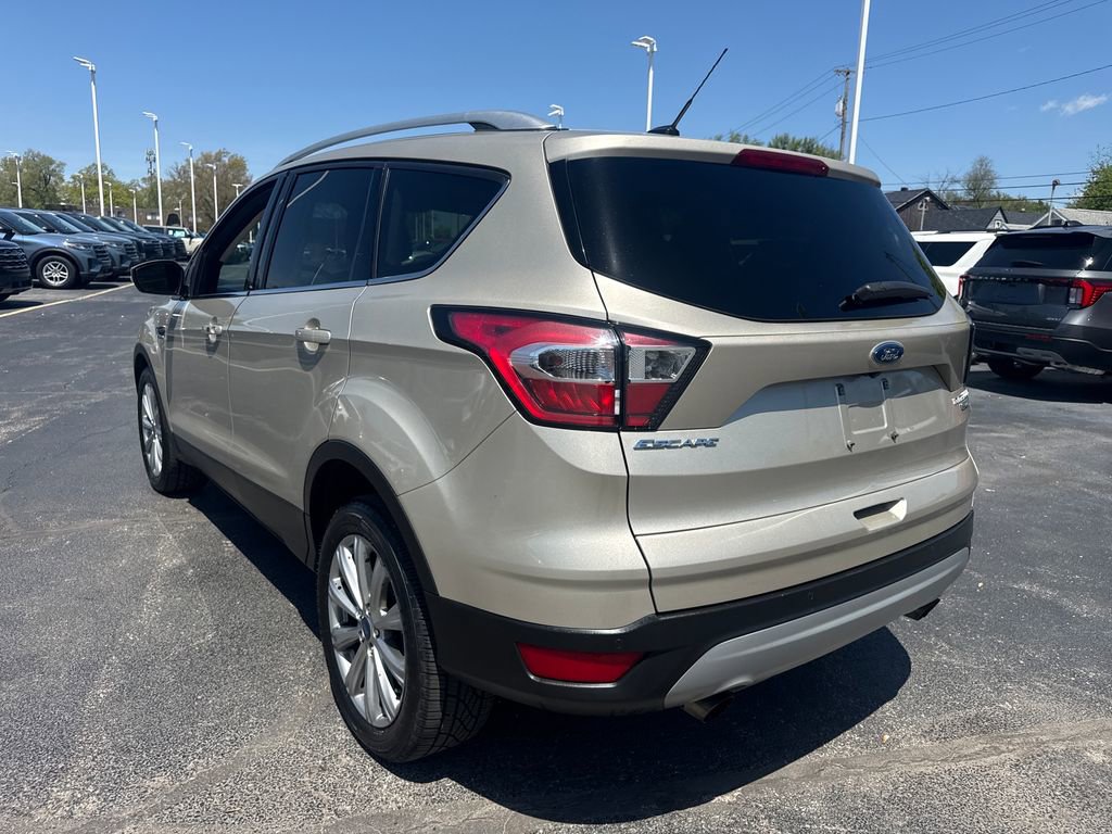 Used 2017 Ford Escape Titanium FWD image 9