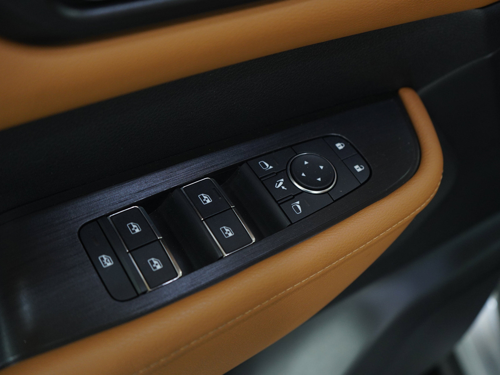 Certified 2025 Nissan Armada SL AWD/4WD image 23