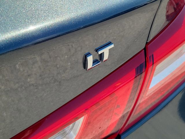 Used 2018 Chevrolet Malibu LT FWD image 5