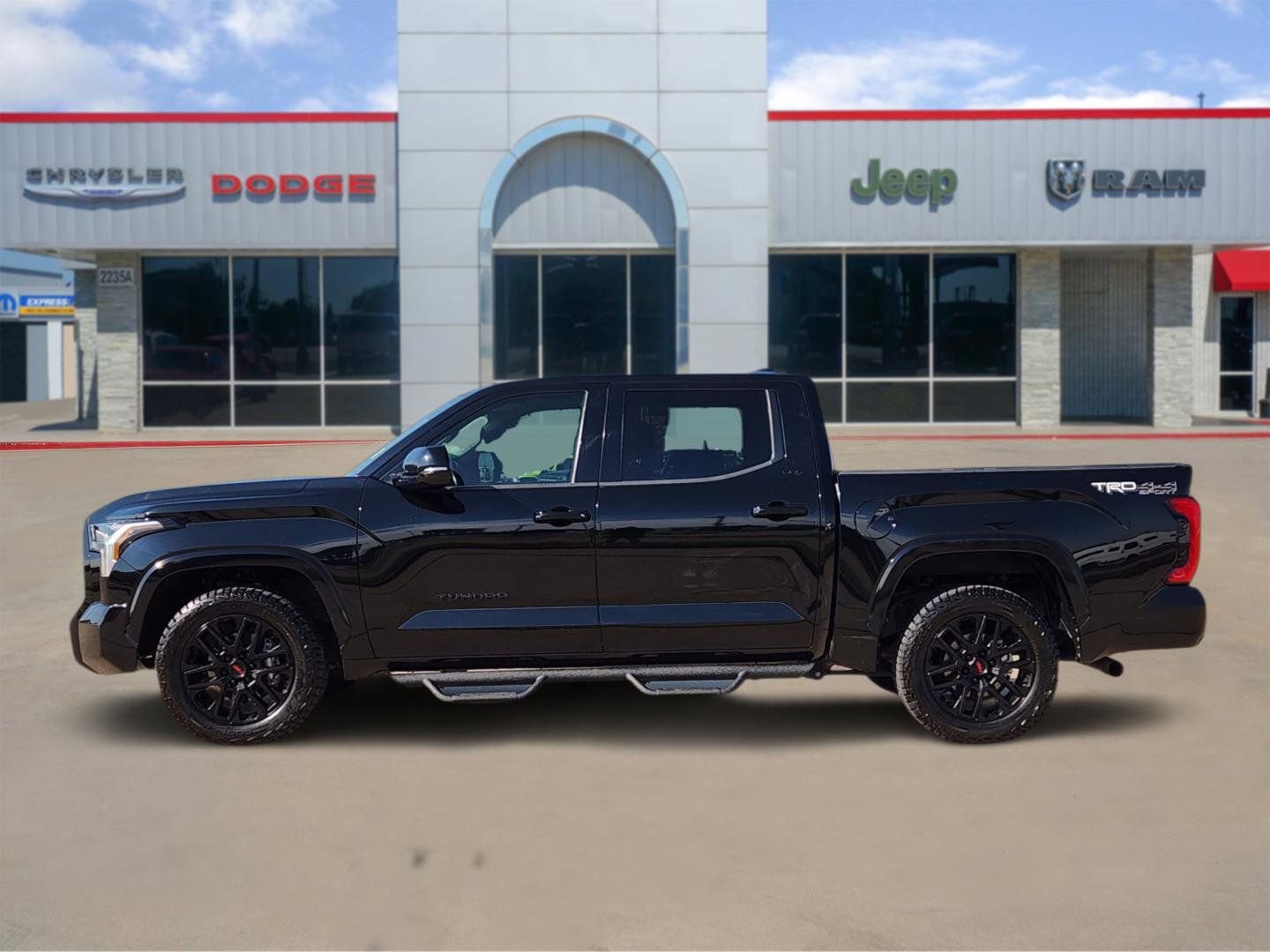 Used 2022 Toyota Tundra SR5 w/ TRD Sport Package AWD/4WD image 3