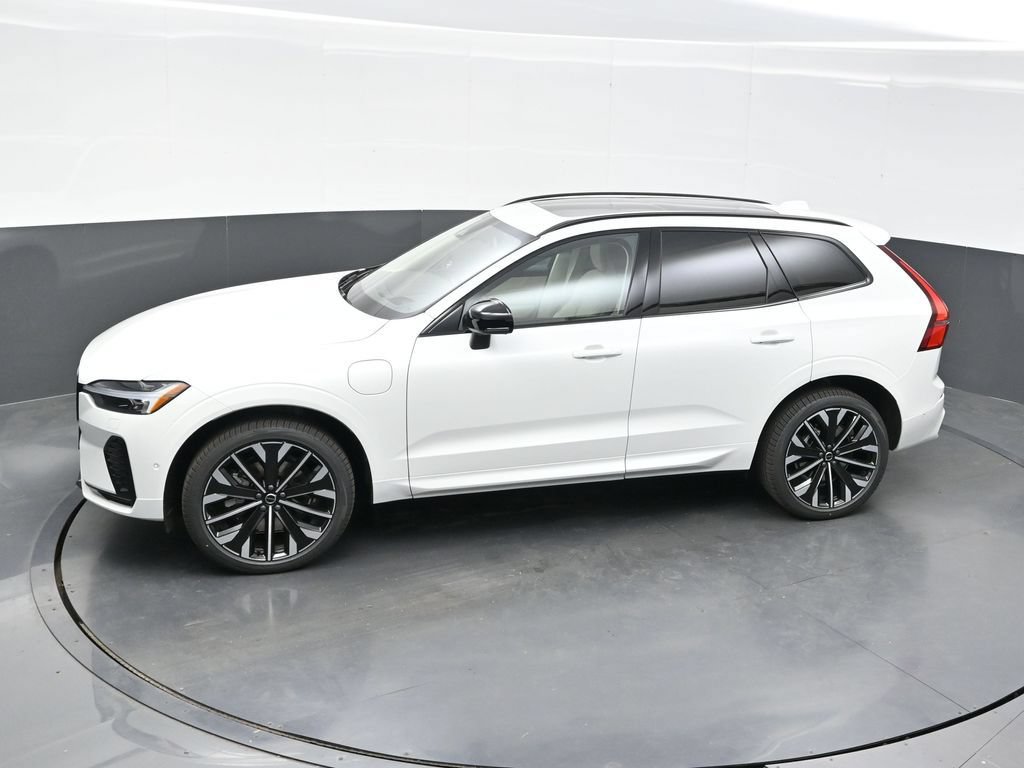 New 2026 Volvo XC60 T8 Ultra w/ Climate Package AWD/4WD image 30