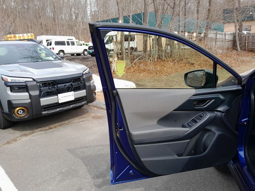 Used 2024 Subaru Crosstrek 2.0i Premium image 10