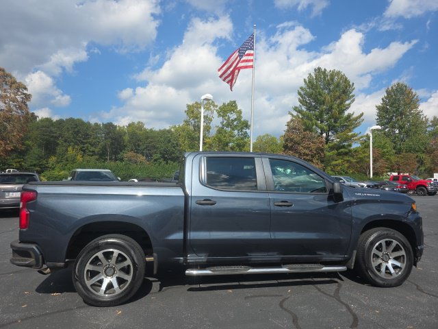 Used 2022 Chevrolet Silverado 1500 Custom w/ Safety Confidence Package RWD image 9