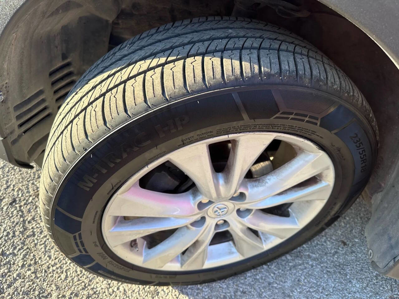 Used 2015 Toyota RAV4 Limited image 19